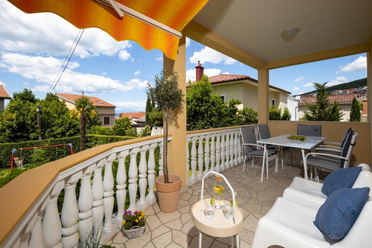 Apartamento App Blue, Selce Exterior foto