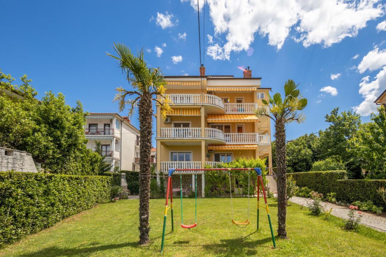 Apartamento App Blue, Selce Exterior foto